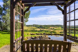 Photo 27- click for photo gallery